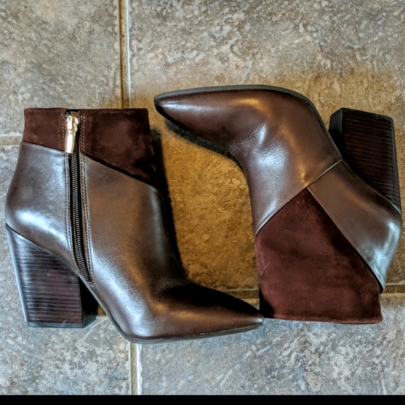 Vince Camuto Shoes - Vince Camuto ankle boots size 8.5 m